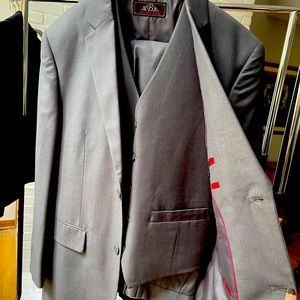 HOUSE OF SAINT BENETS 3 Piece Suit | EUC- see measurements before purchase
